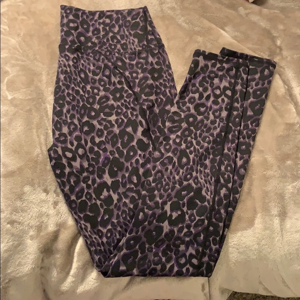 Fabletics leggings!! Barely worn!